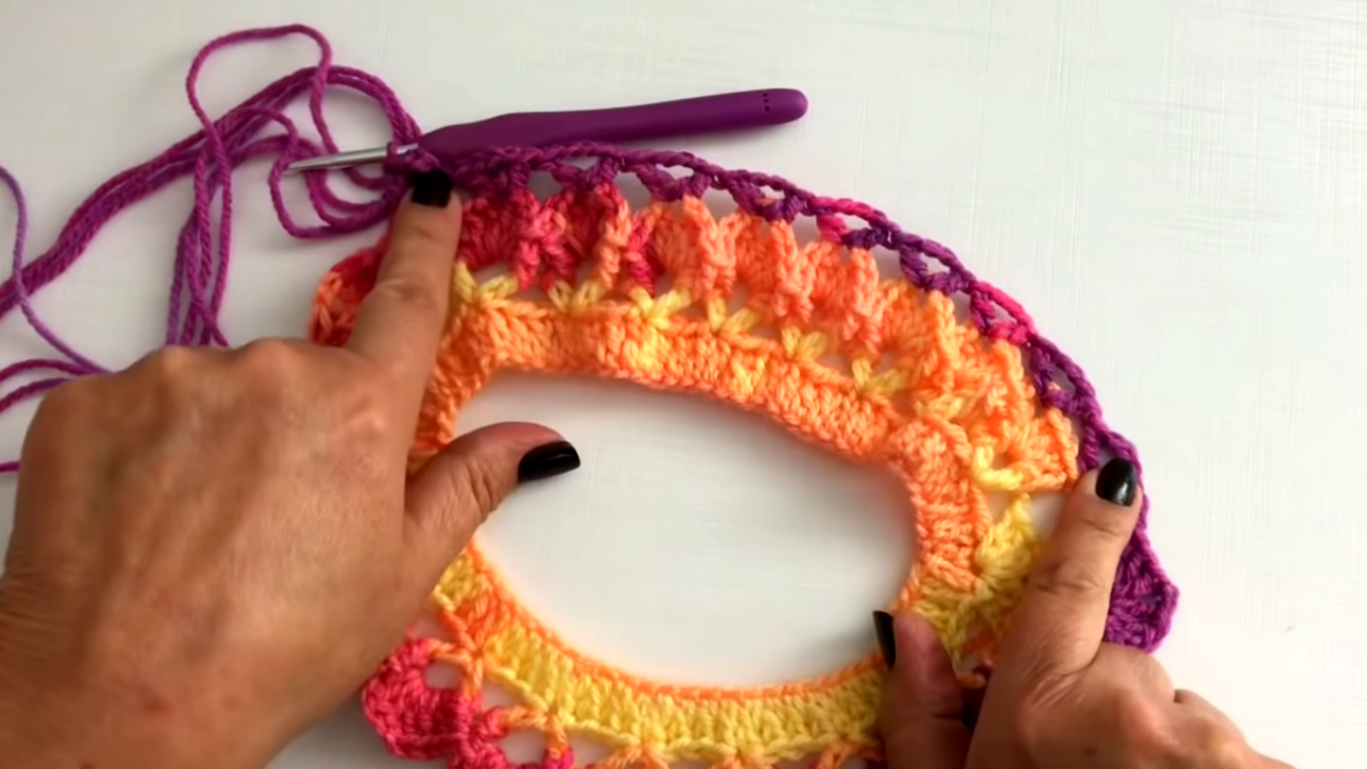 Hermoso Poncho Crochet Batik - Todas las edades
