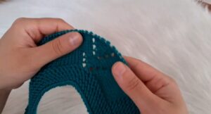 Modelo de cuello a dos agujas