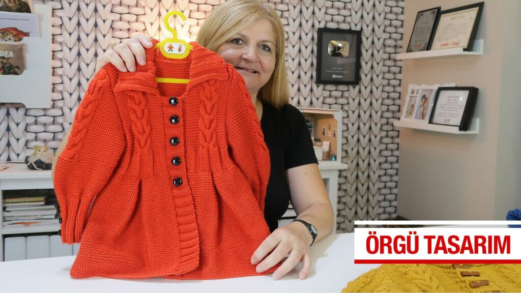 Bonito abrigo de niñas a dos agujas