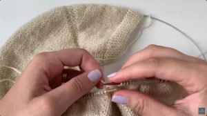 Chaqueta para bebe a palillos